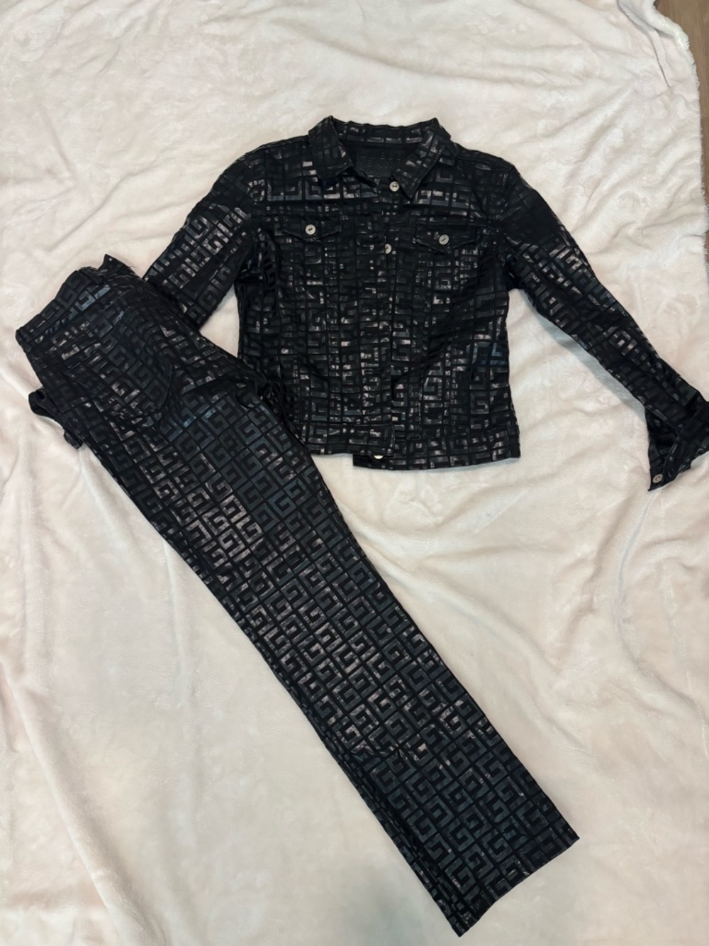 Vintage Guess women’s pants and jacket